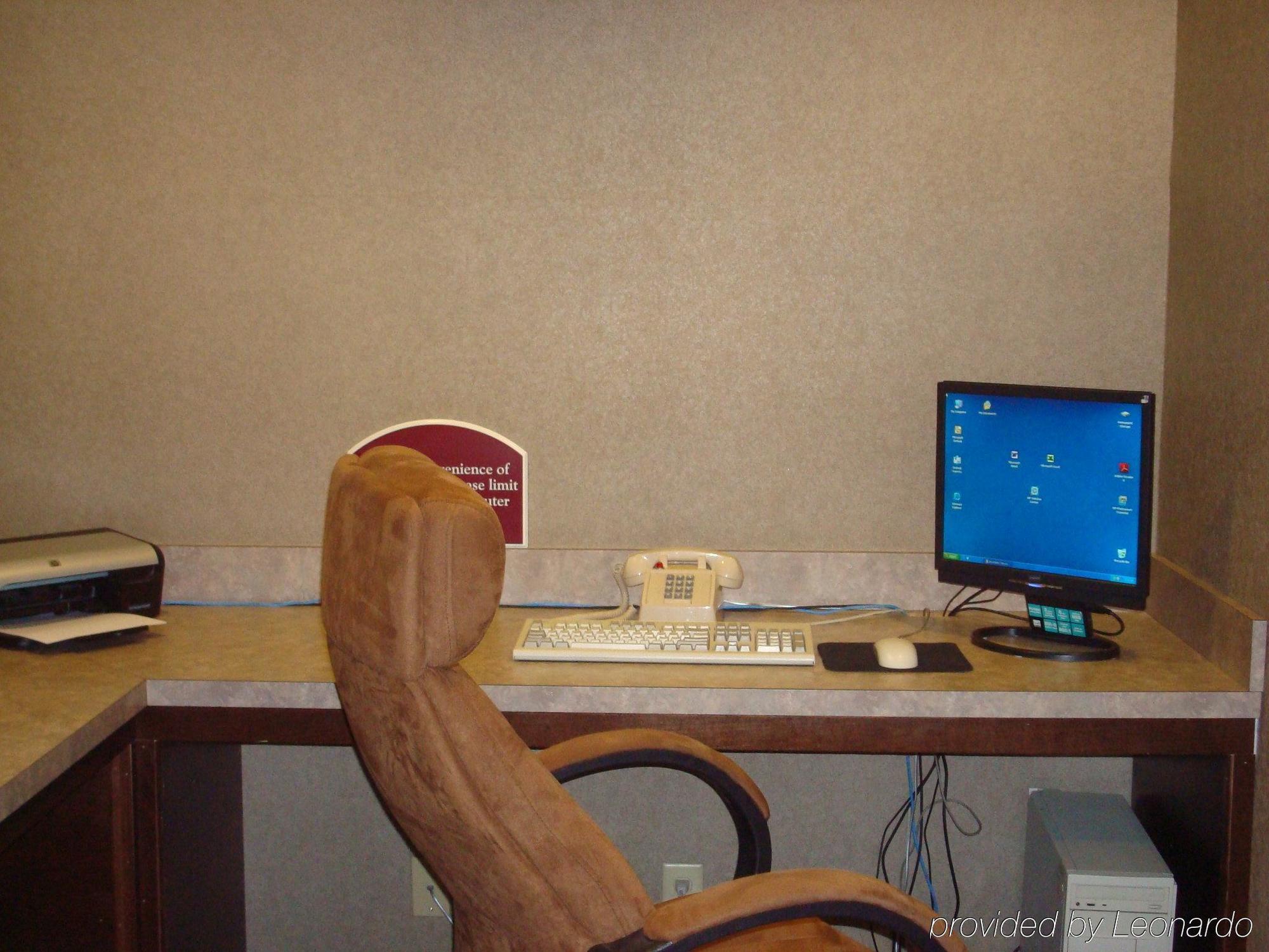 Holiday Inn Express Hotel & Suites Eagle Pass By Ihg Afaceri foto
